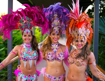 Samba-dancers-casino
